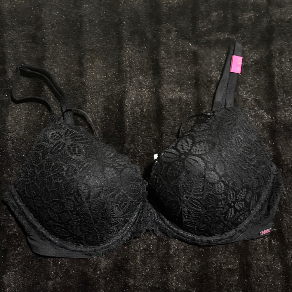 PINK Victoria's Secret Black Floral Lace Bra